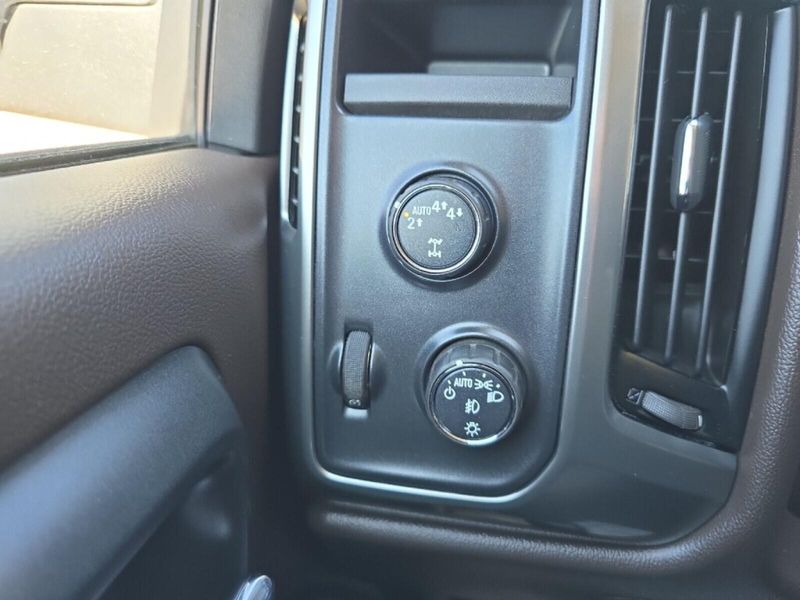 2018 Chevrolet Silverado 1500 LTImage 26