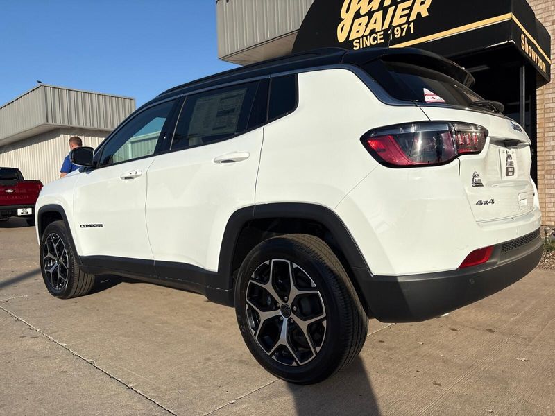 New 2026 Jeep Compass Limited 4x4Image 10