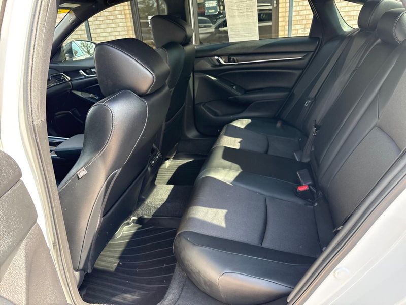 Used 2022 Honda Accord SportImage 4