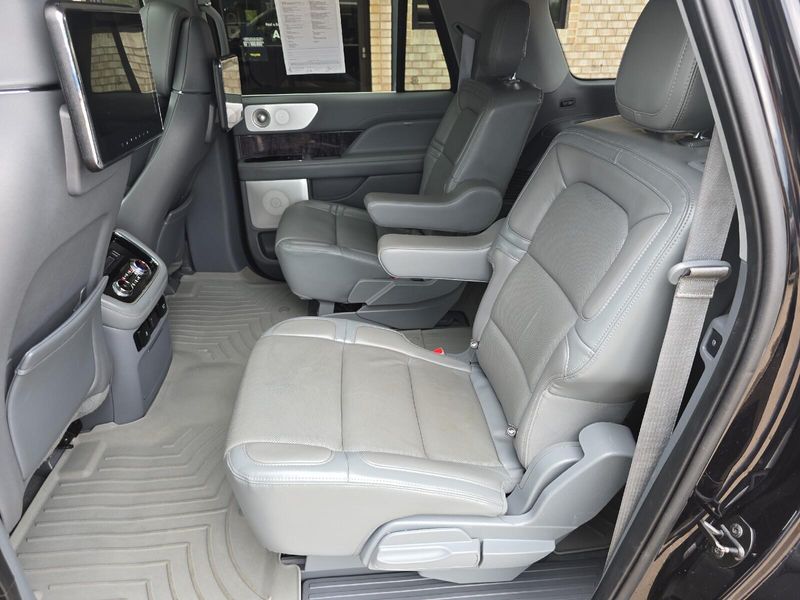 Used 2020 Lincoln Navigator ReserveImage 18