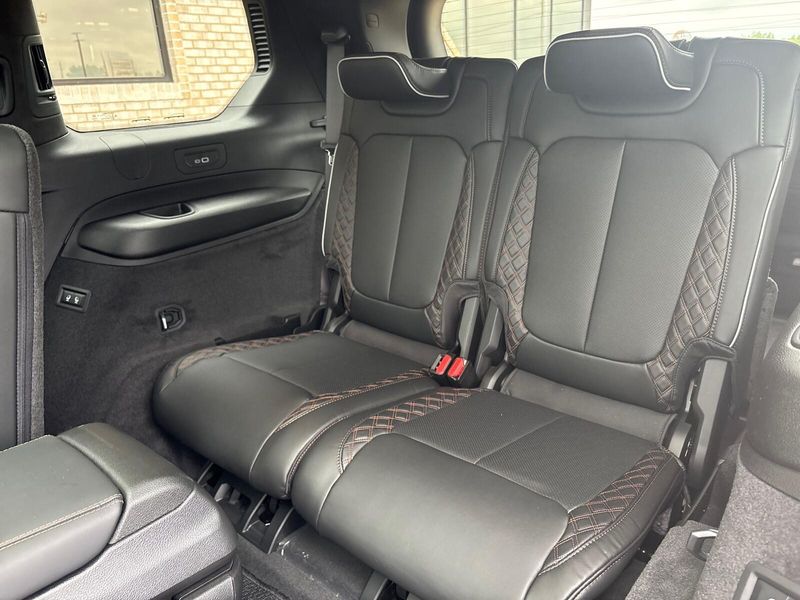 New 2026 Jeep Grand Cherokee L Summit 4x4Image 5