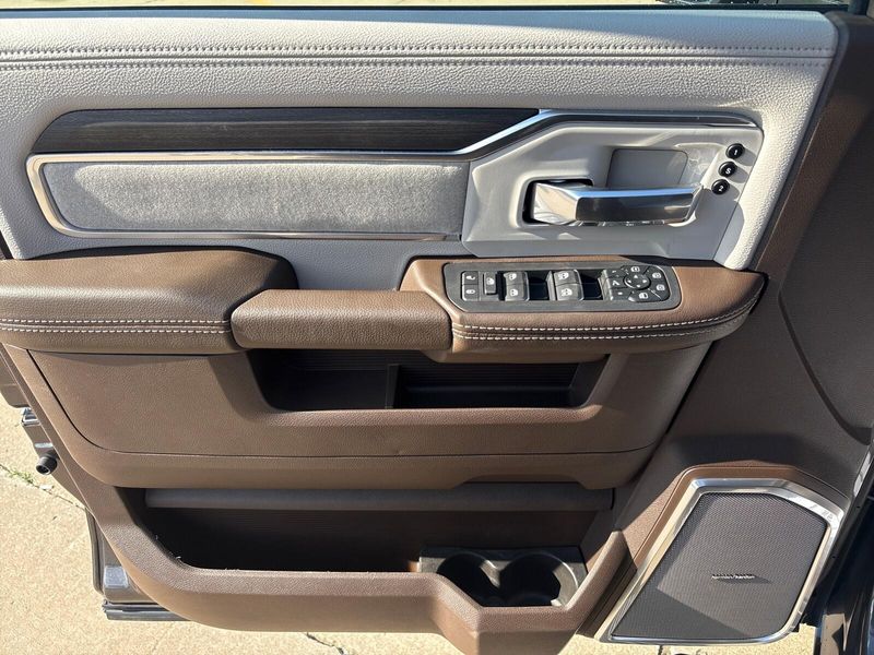 New 2026 RAM 3500 LaramieImage 15