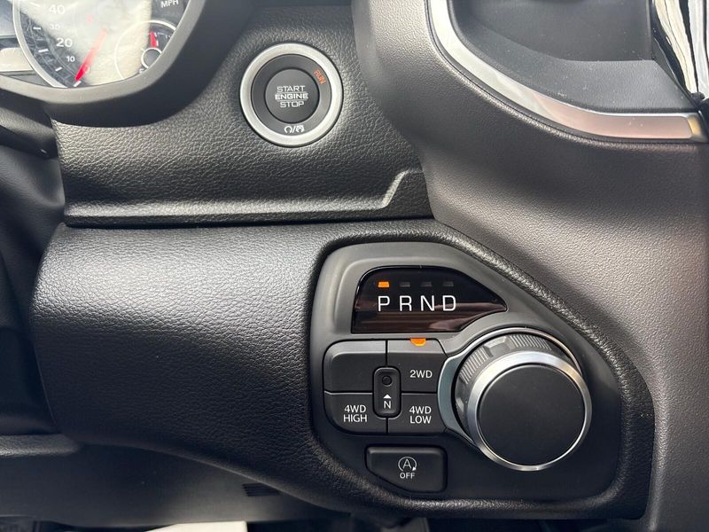 New 2026 RAM 1500 Express Crew Cab 4x4 5