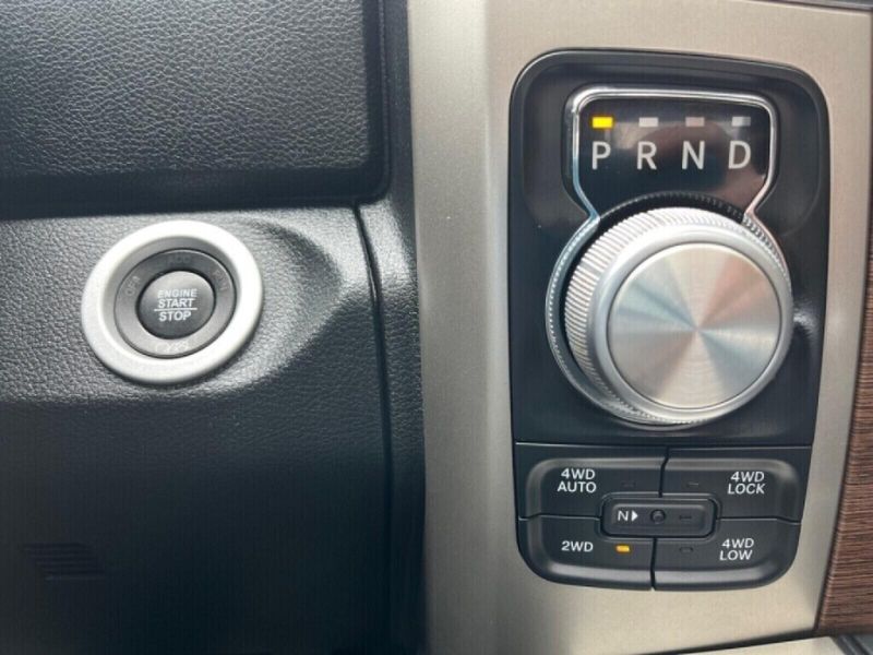 2017 RAM 1500 LaramieImage 19