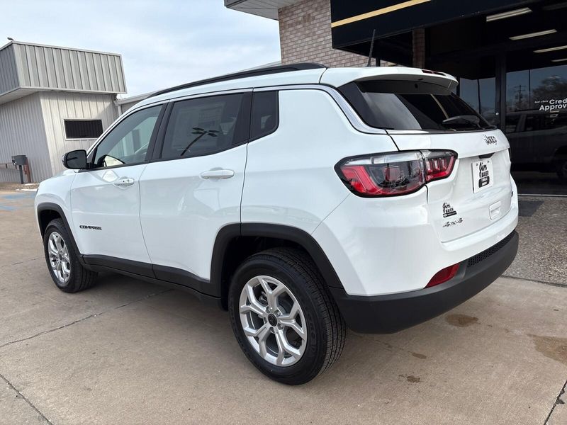 New 2026 Jeep Compass Latitude Altitude 4x4Image 10