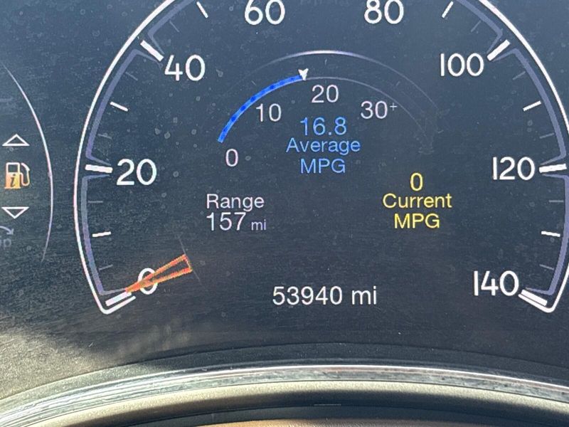 Used 2020 Jeep Grand Cherokee OverlandImage 16