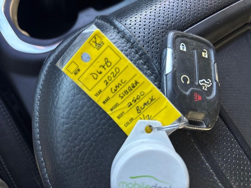 Used 2020 GMC Sierra 2500HD DenaliImage 26