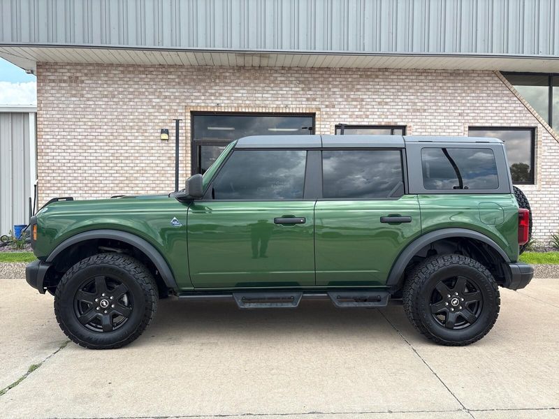 Used 2024 Ford Bronco Black DiamondImage 2