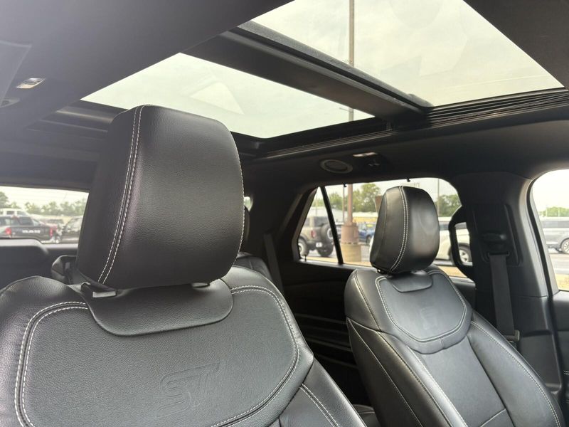 Used 2022 Ford Explorer STImage 10