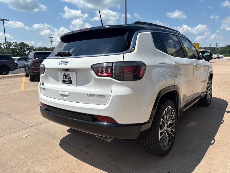 Used 2022 Jeep Compass LimitedImage 10