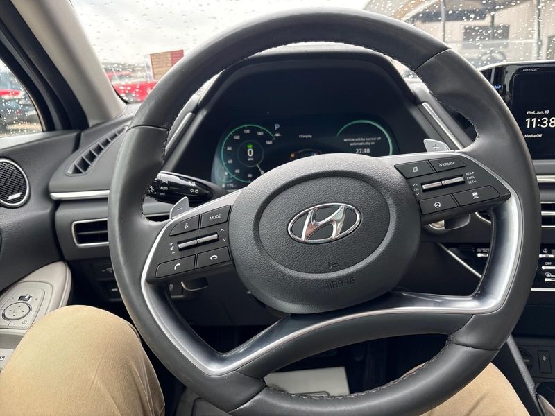Used 2023 Hyundai Sonata Hybrid LimitedImage 14
