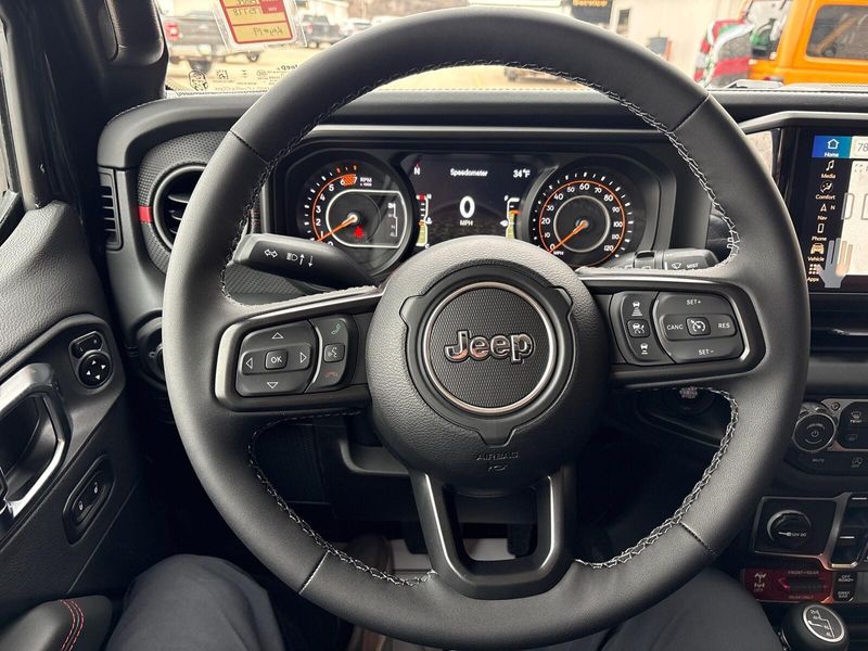 New 2026 Jeep Wrangler 4-door RubiconImage 12
