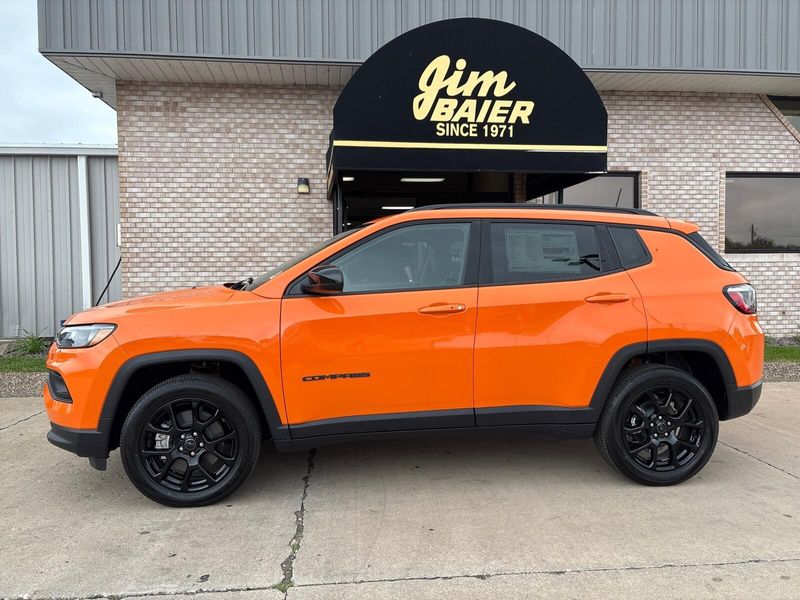 New 2026 Jeep Compass Latitude AltitudeImage 2