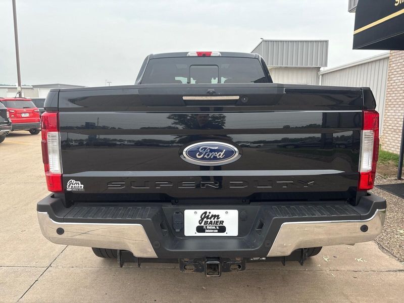 2019 Ford F-250 LariatImage 12