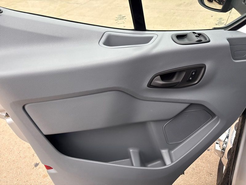 Used 2019 Ford Transit-350 XLImage 15