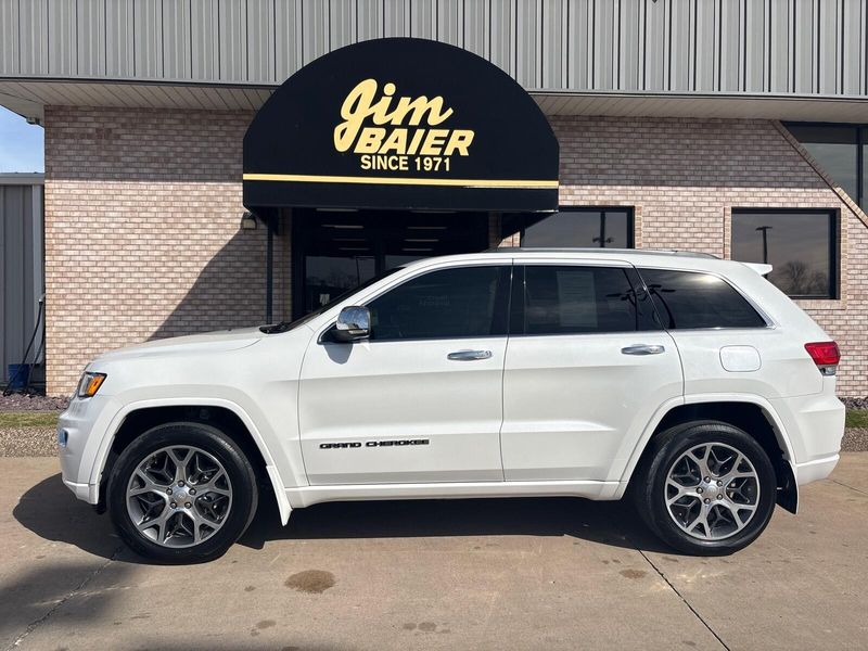 Used 2020 Jeep Grand Cherokee OverlandImage 2