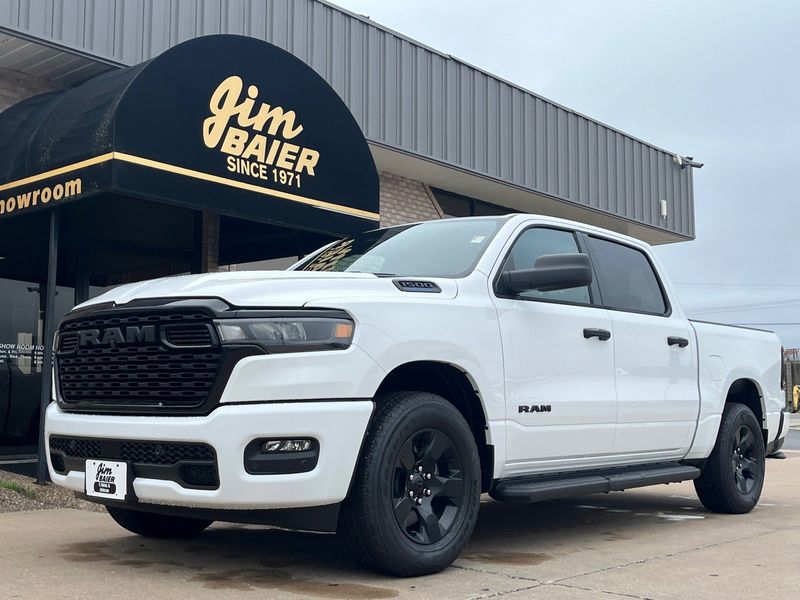 2025 RAM 1500 Tradesman Crew Cab 4x4 5