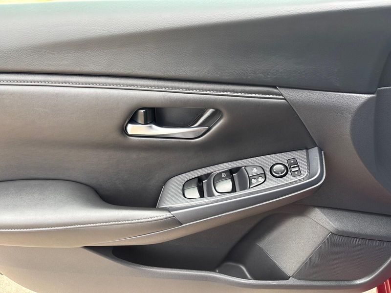 Used 2023 Nissan Sentra SVImage 12