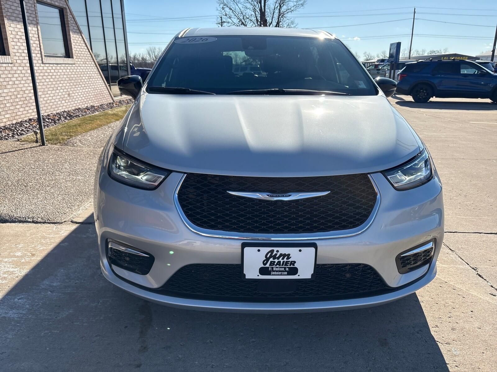 2026 Chrysler Pacifica Select - Photo 7