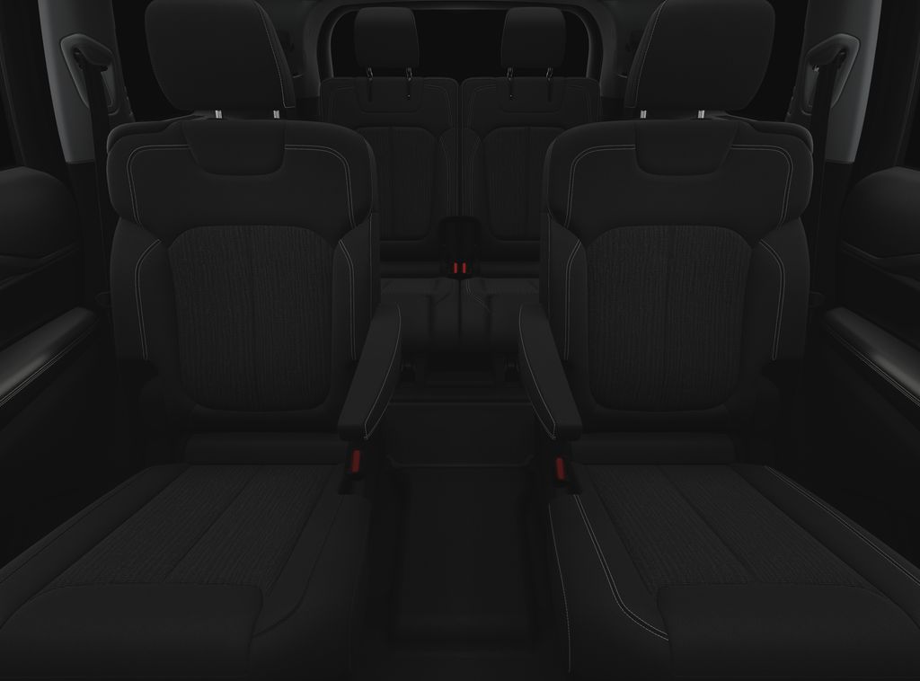 2025 Jeep Grand Cherokee L Laredo's photo