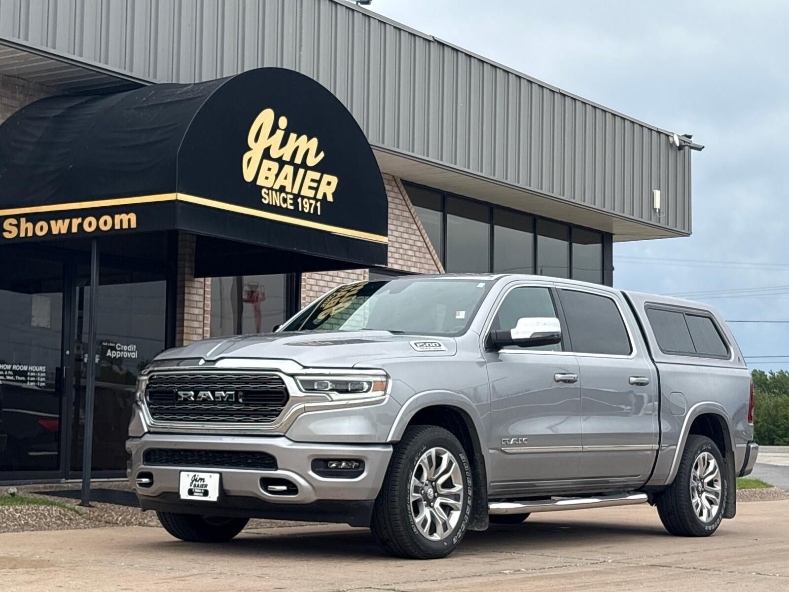 2023 RAM 1500 Limited 4x4 Crew Cab 5'7's photo