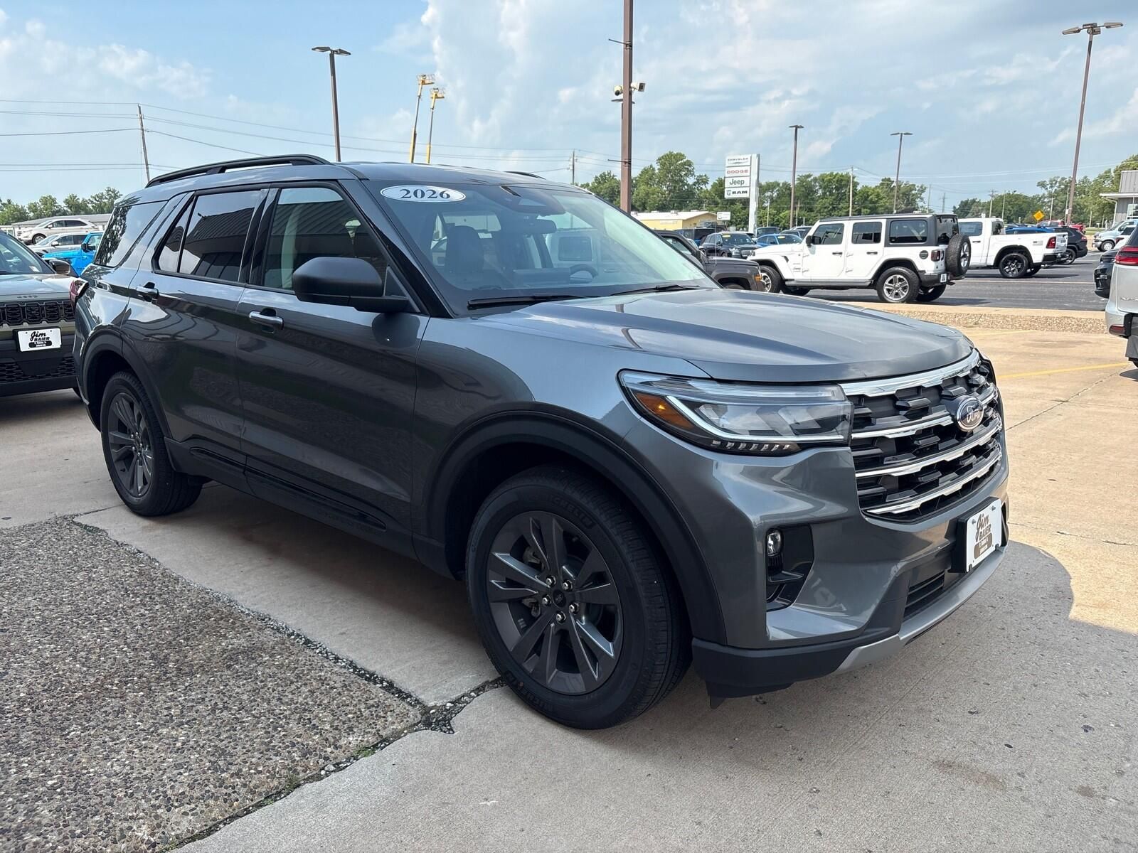 2026 Ford Explorer Active - Photo 8