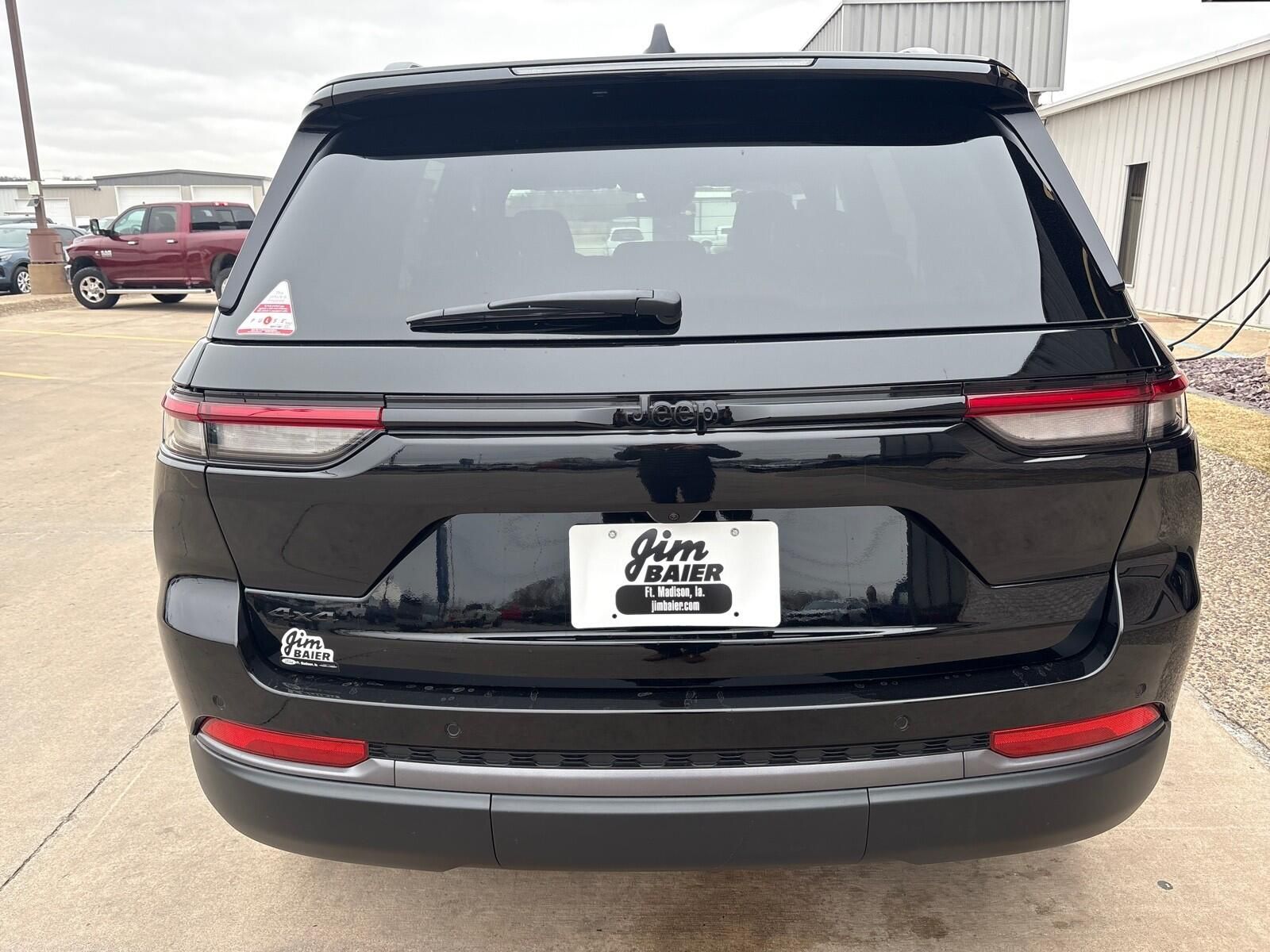 2026 Jeep Grand Cherokee Laredo - Photo 10