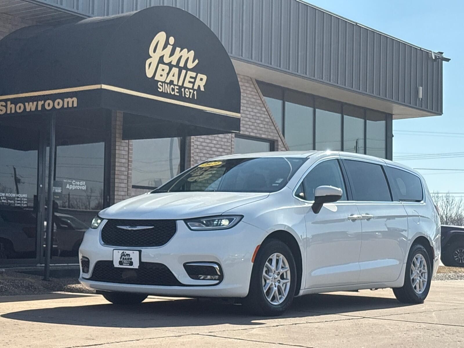 2023 Chrysler Pacifica Touring L