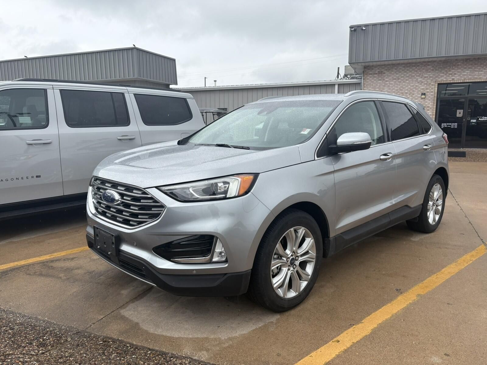 2020 Ford Edge Titanium