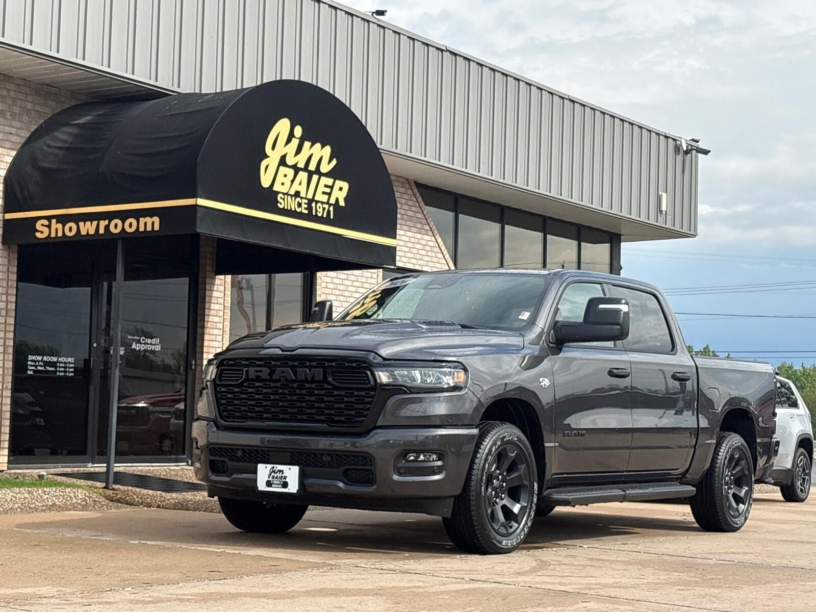2026 RAM 1500 Pickup Express