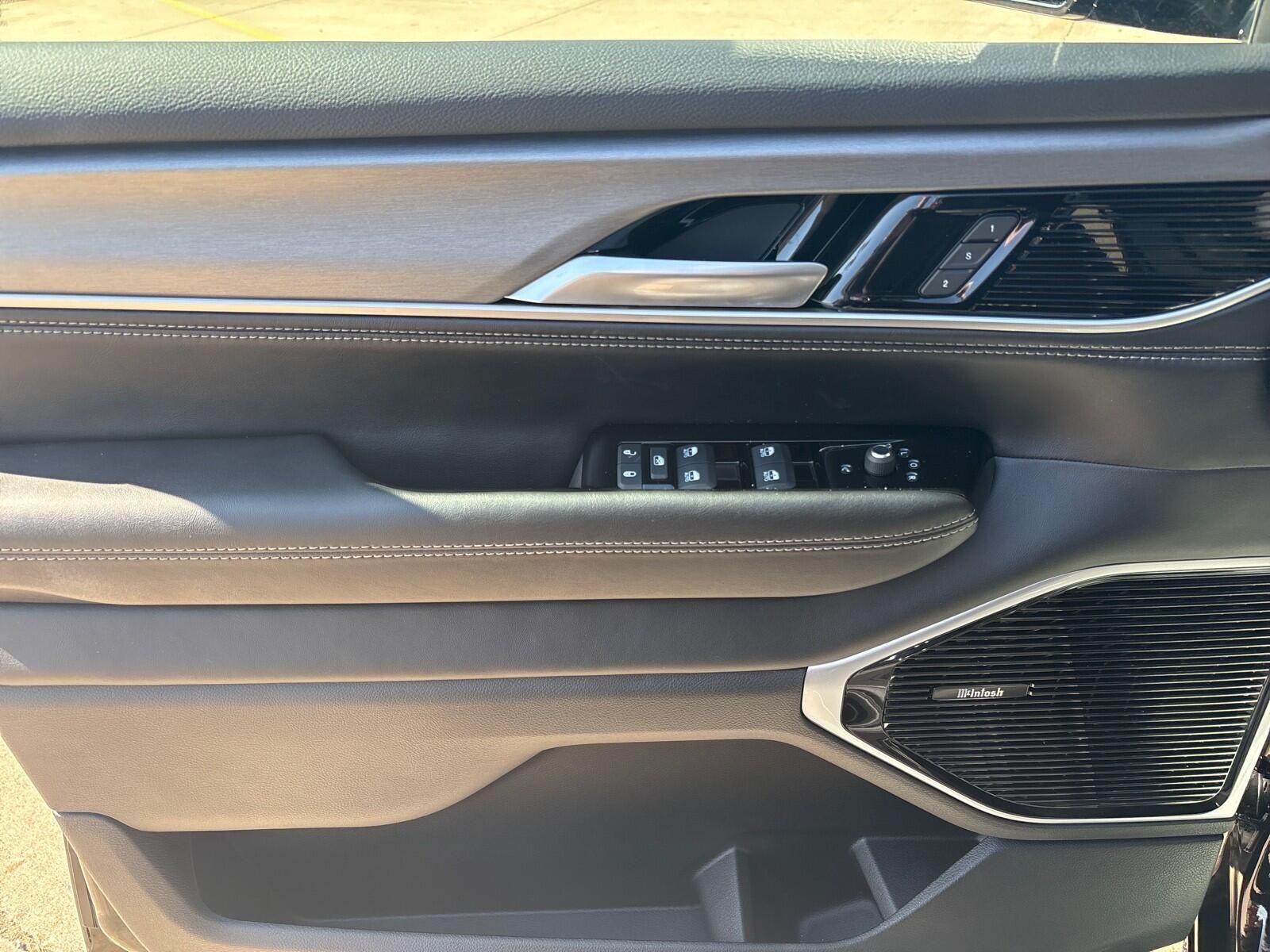 2026 Jeep Grand Wagoneer Limited Altitude - Photo 17