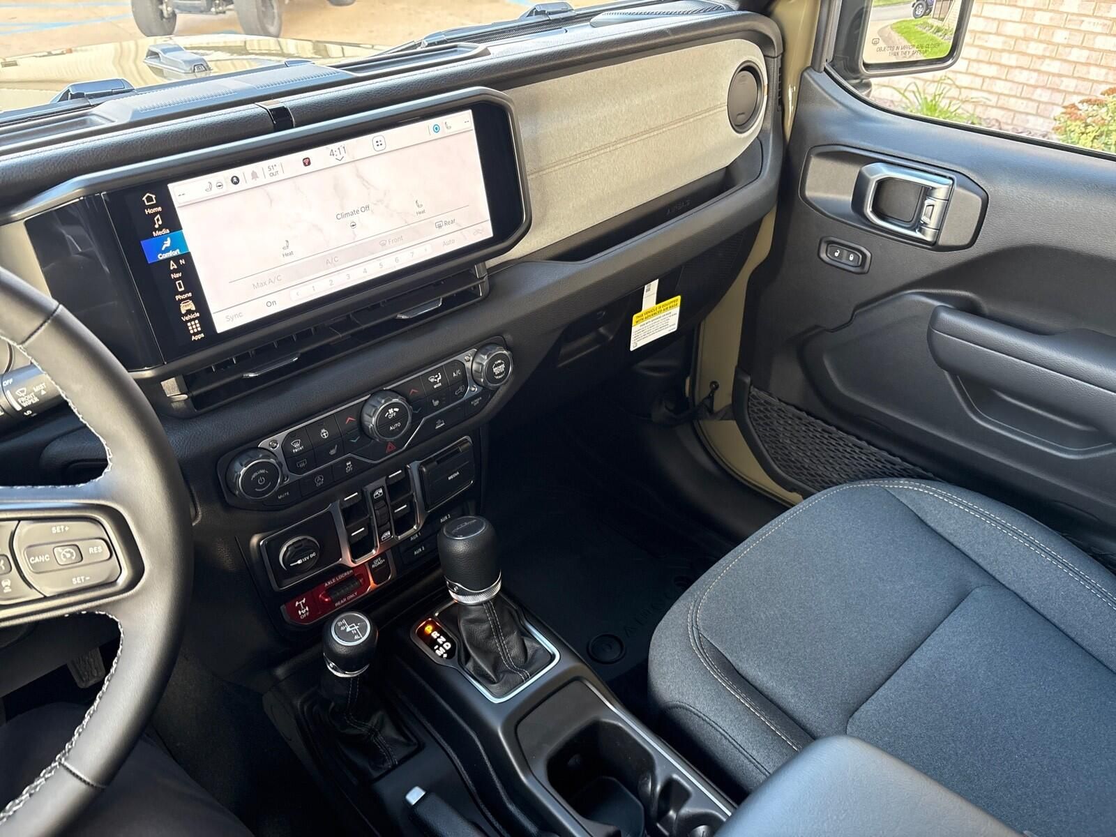 2026 Jeep Gladiator Willys - Photo 15