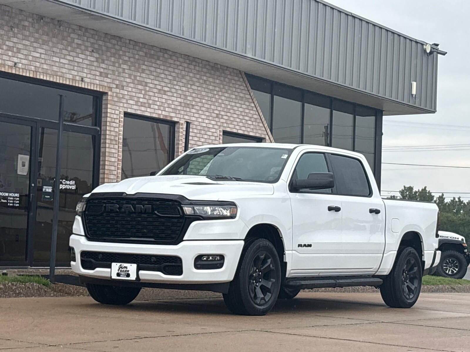 2027 RAM 1500 1500 Express Crew Cab 4x4 5'7' Box