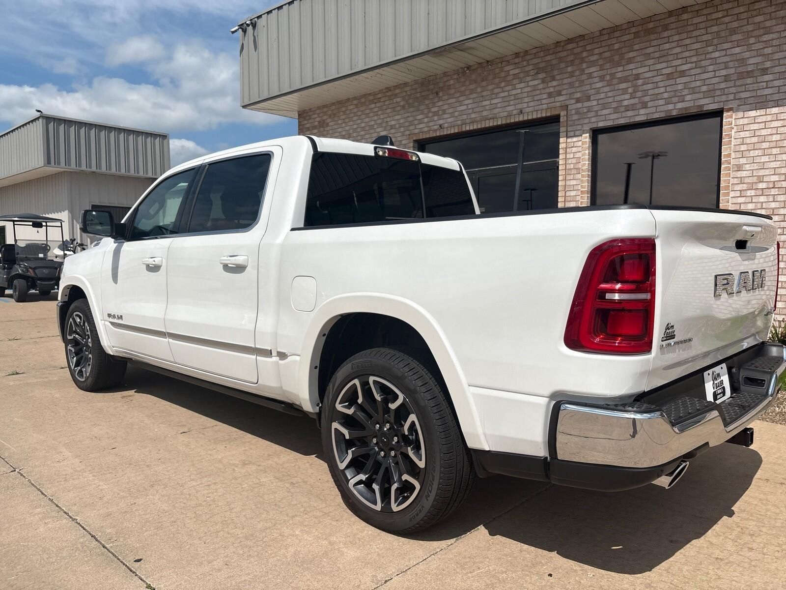 2026 RAM 1500 Limited - Photo 13