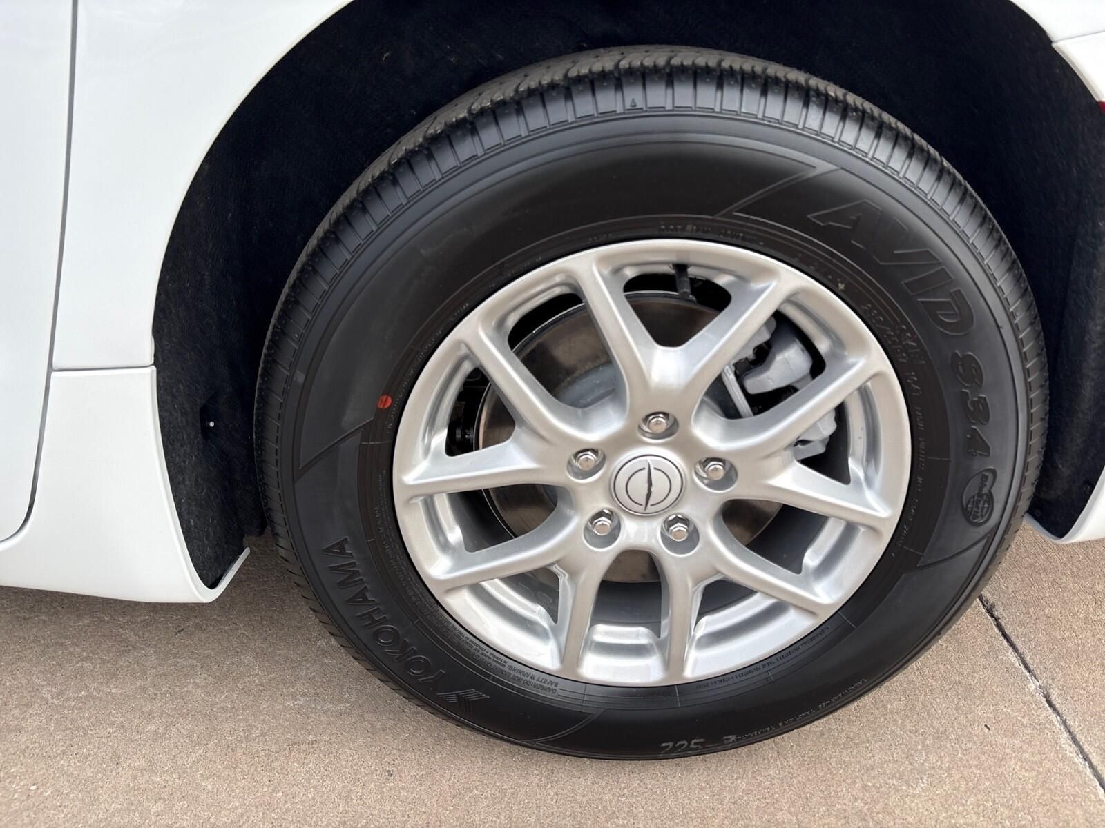 2026 Chrysler Pacifica Select - Photo 12