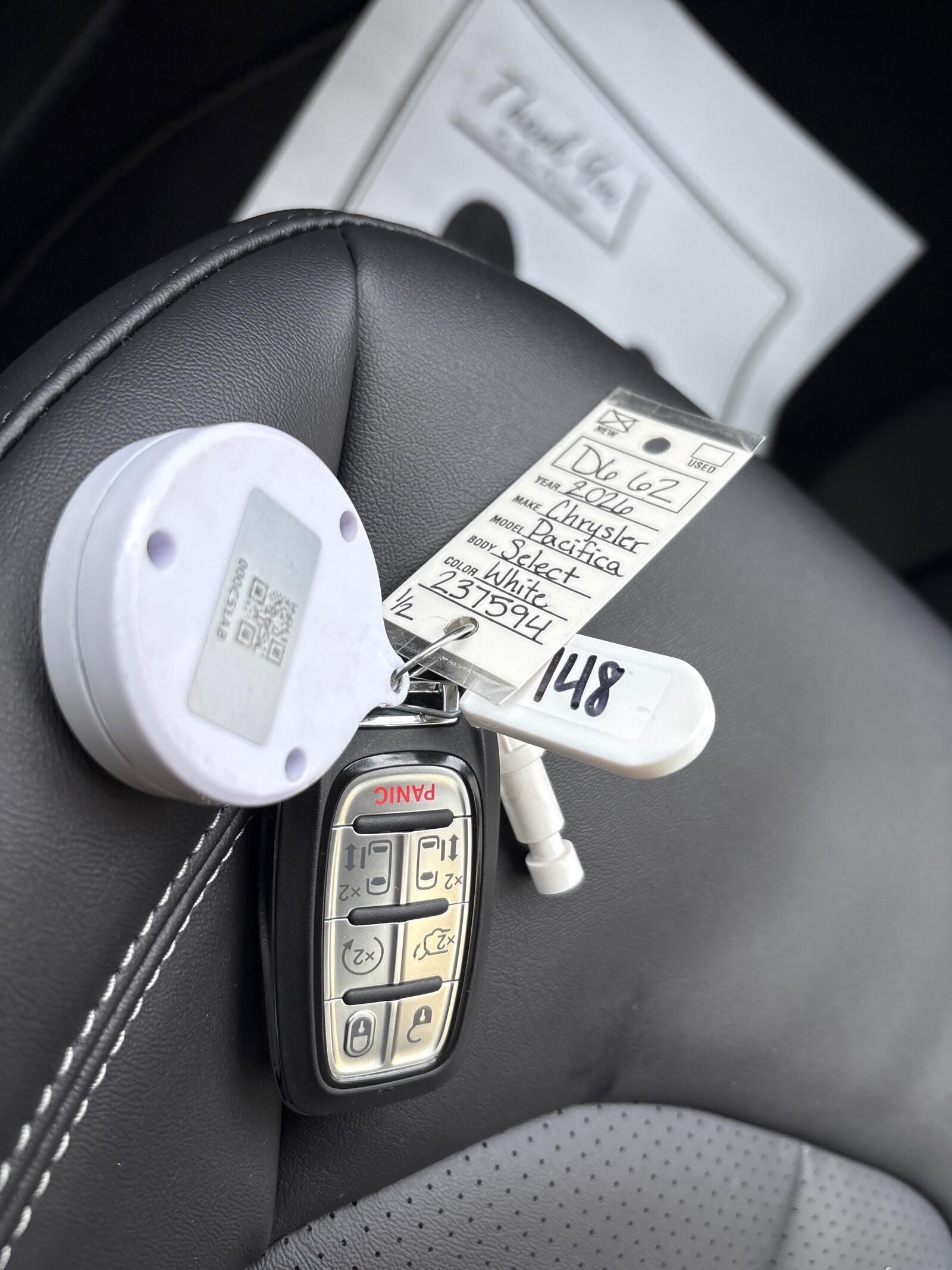 2026 Chrysler Pacifica Select - Photo 22