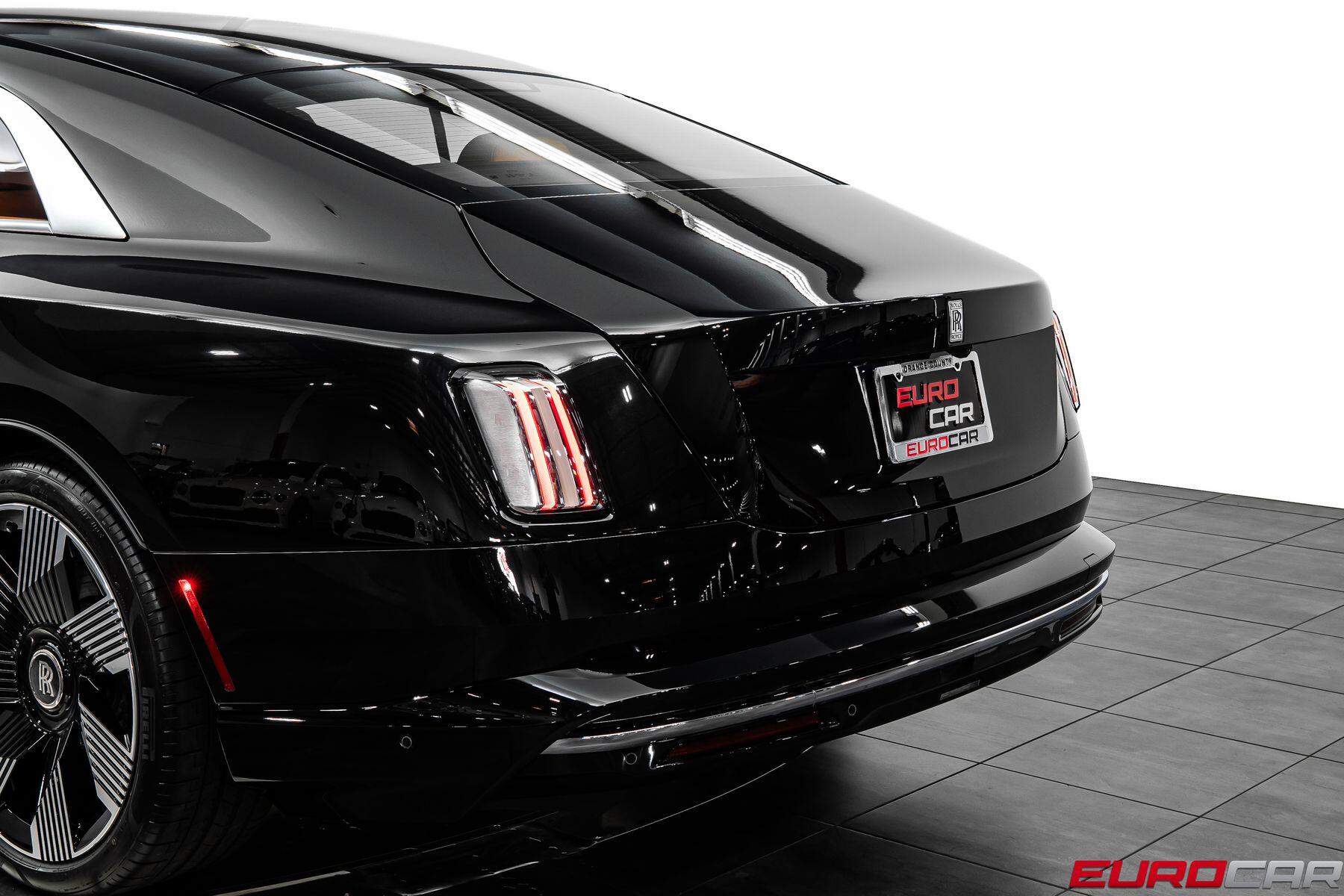 2024 Rolls-Royce Spectre *STARLIGHT DOORS * ILLUMINATED FASCIA*Image 18