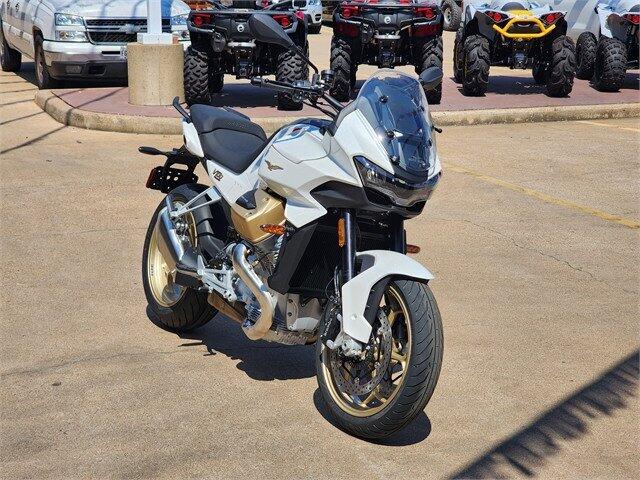 New 2024 Moto Guzzi V100 MANDELLO | Wild West Motoplex