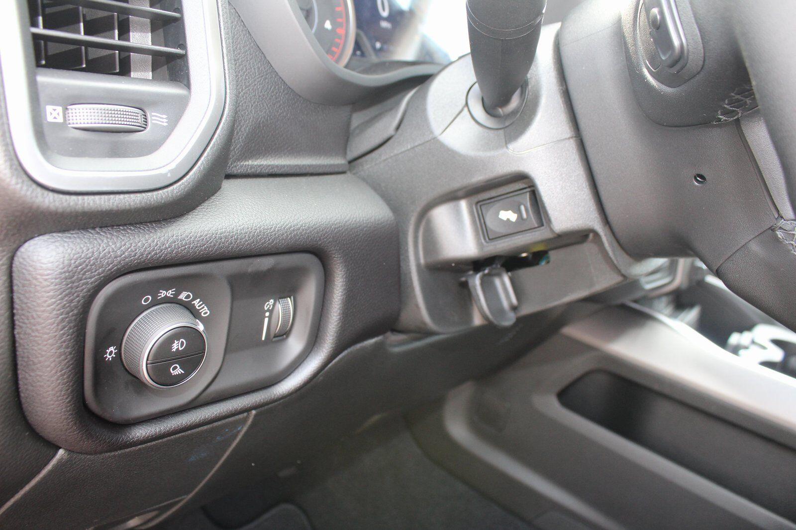 2025 RAM 2500 Big Horn - Photo 12