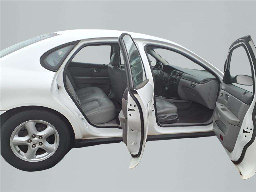 2002 Ford Taurus SES Deluxe - Photo 14