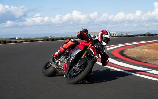 New Ducati Inventory | Del Amo Motorsports of Redondo Beach