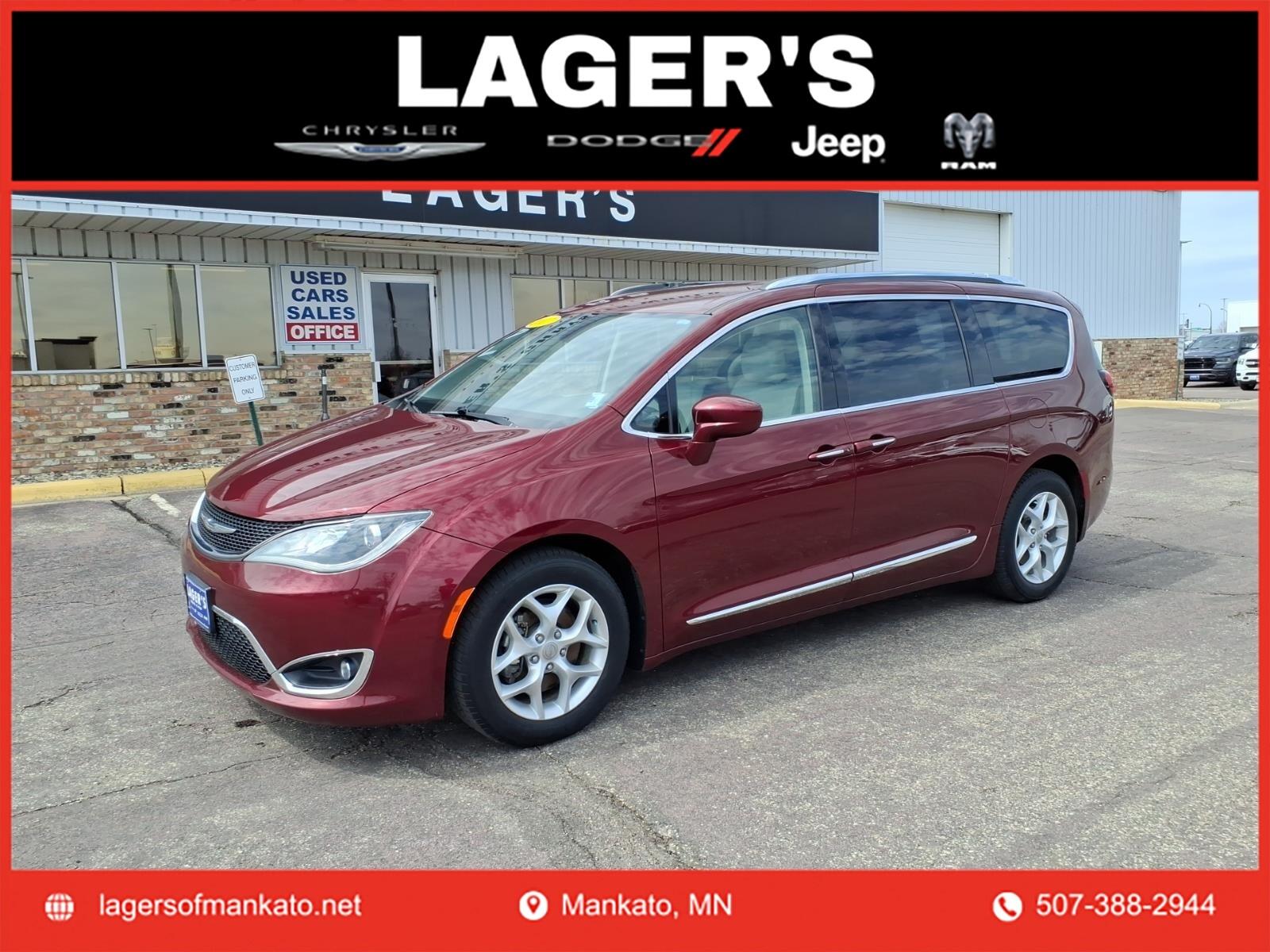 2017 Chrysler Pacifica Touring-L Plus
