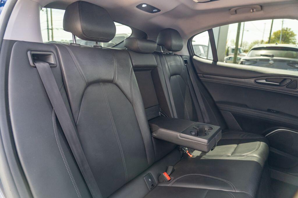 2018 Alfa Romeo Stelvio Base - Photo 17
