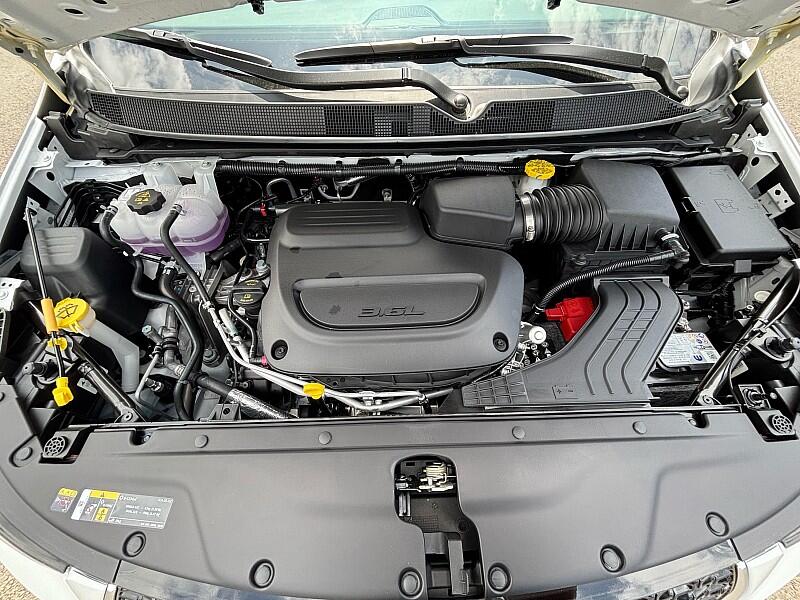 2025 Chrysler Pacifica Select - Photo 21