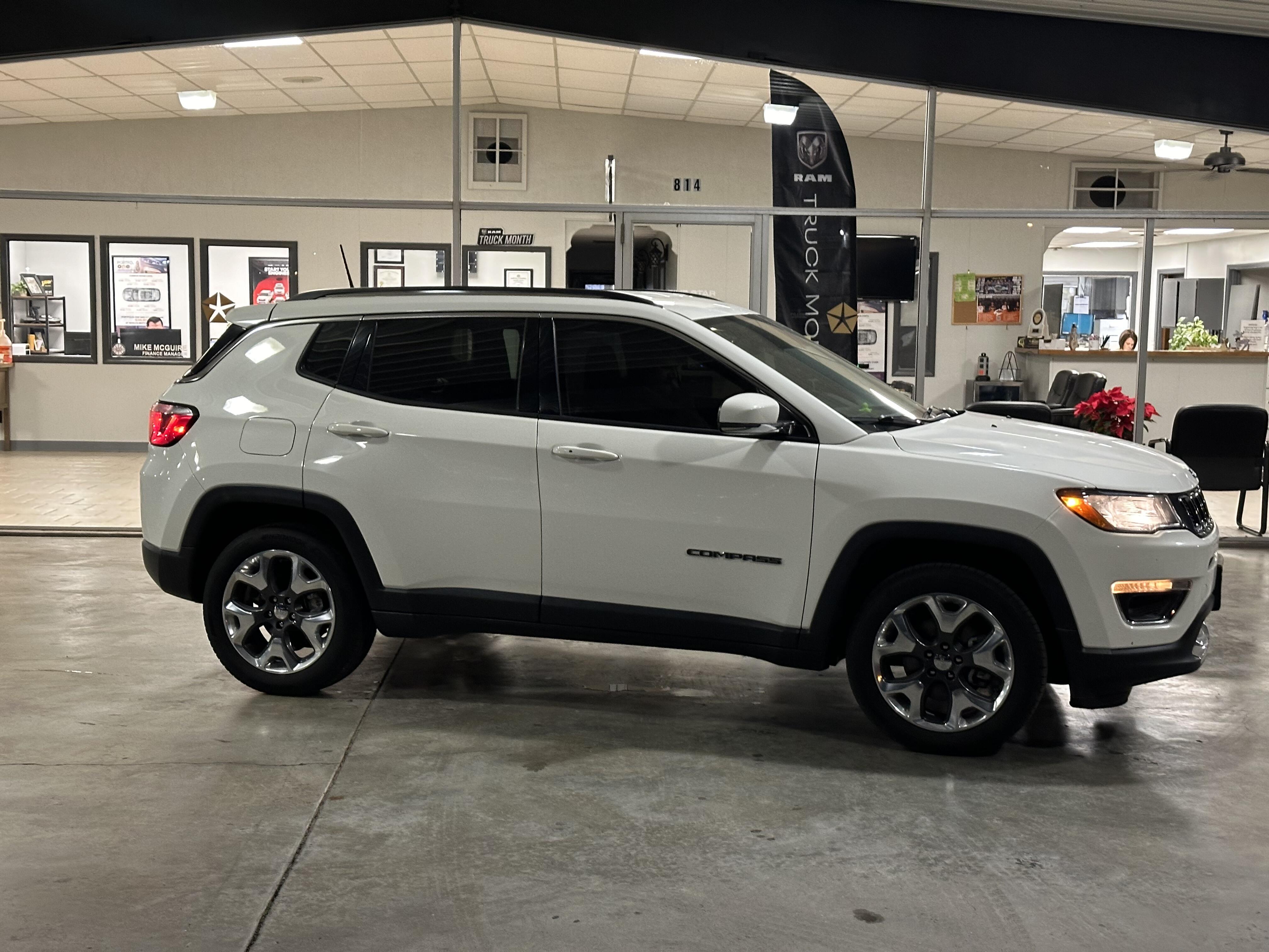 Used 2019 Jeep Compass Limited with VIN 3C4NJDCB5KT620680 for sale in Chanute, KS