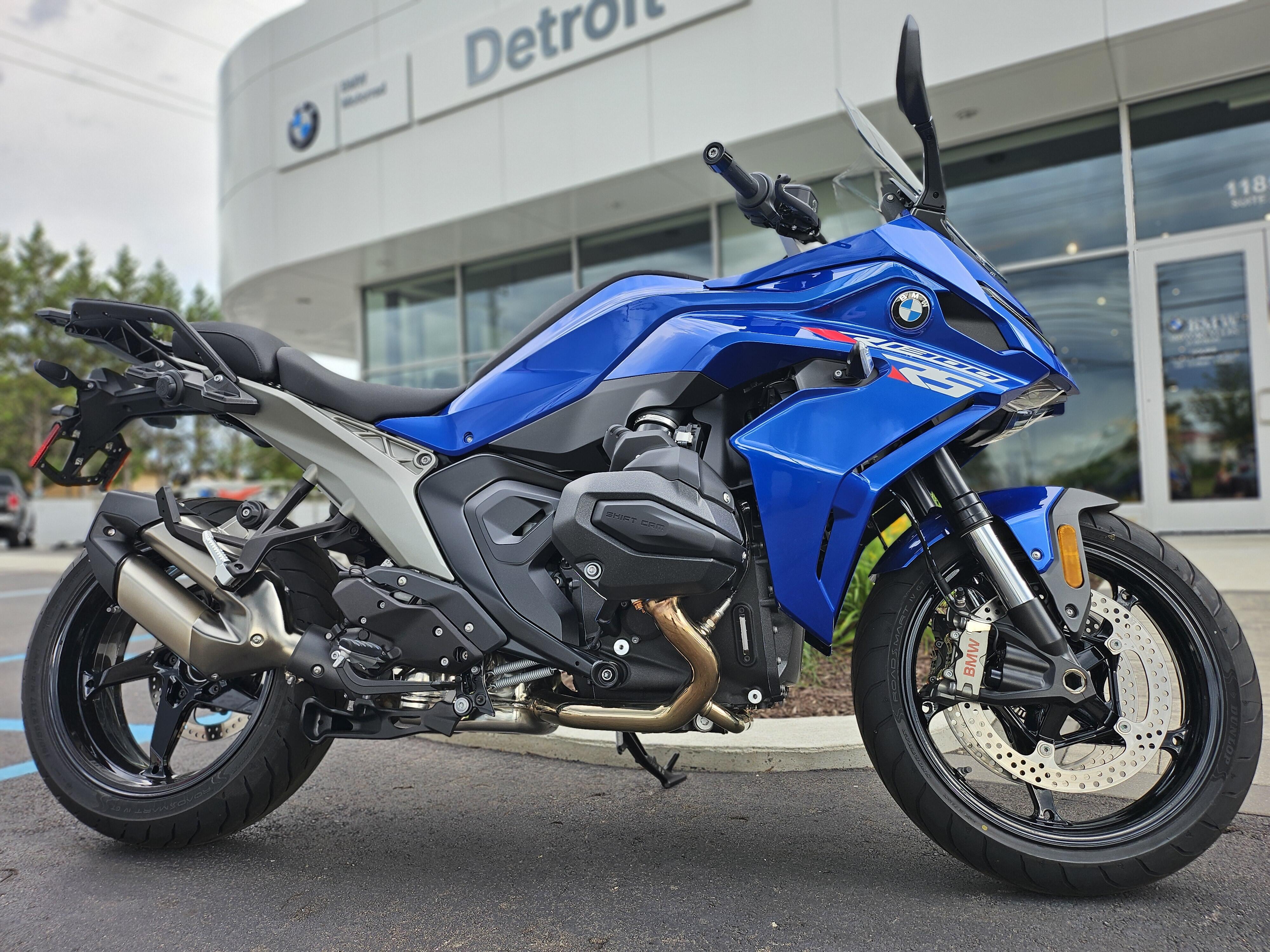 2026 BMW R1300RS