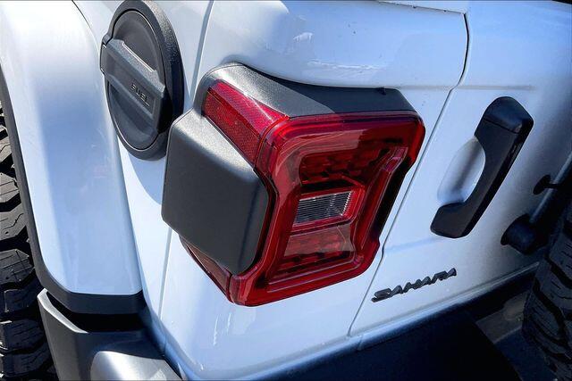 2025 Jeep Wrangler 4-Door Sahara - Photo 12