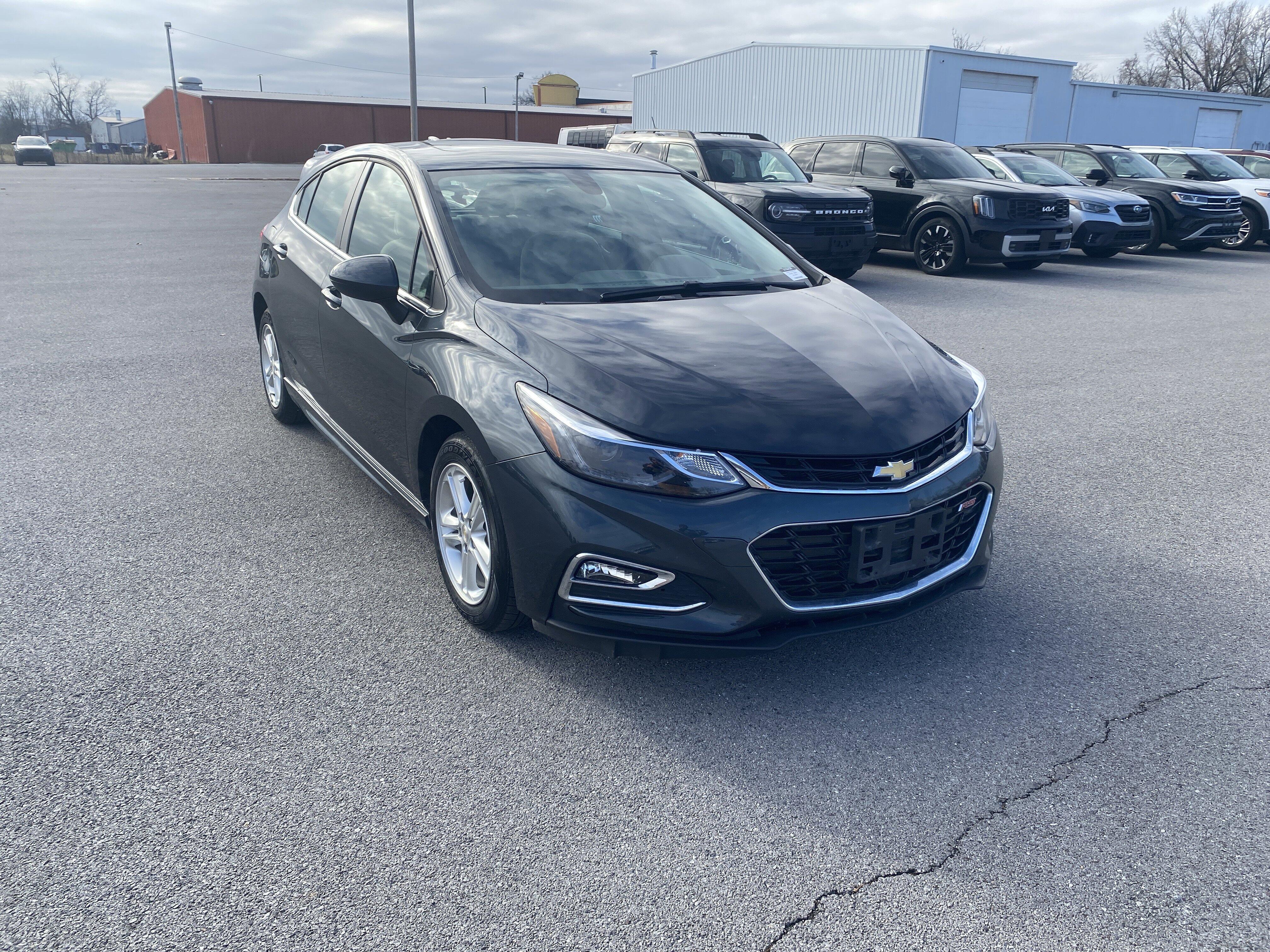 2018 Chevrolet Cruze LT's photo