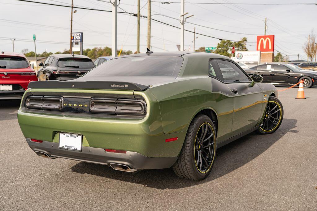 2022 Dodge Challenger R/T photo 8