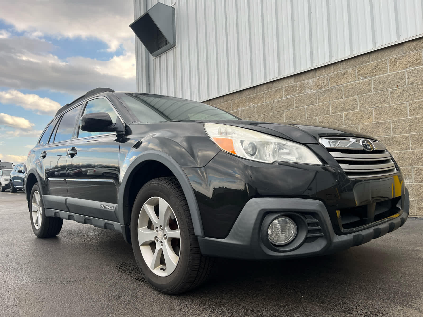 Used 2014 Subaru Outback 2.5i Premium with VIN 4S4BRCCC1E3215460 for sale in Wilmington, OH